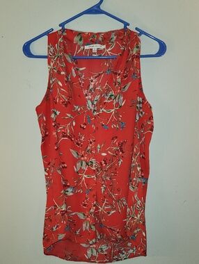 Rose & Olive Red Floral Print VNeck Tank Silky Size Med EUC